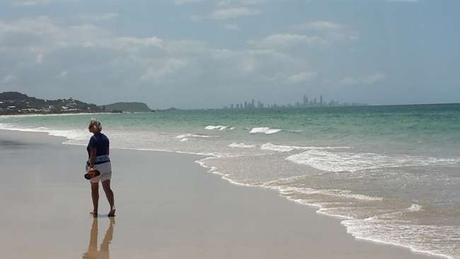 Im Hintergrund:Skyline von Gold Coast