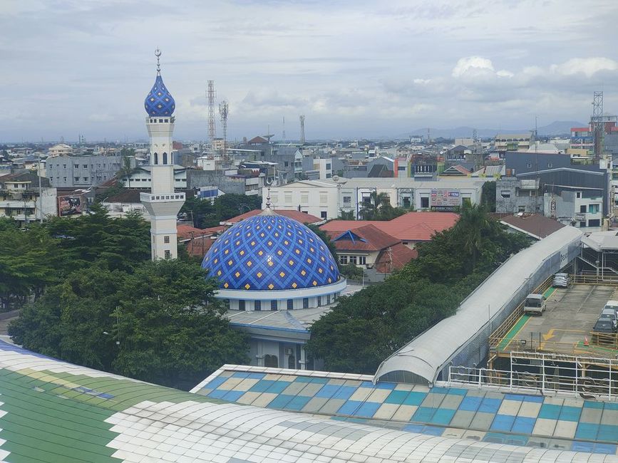 Moschee neben dem Hafen