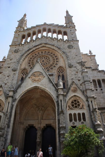 Pfarrkirche San Bartolomé