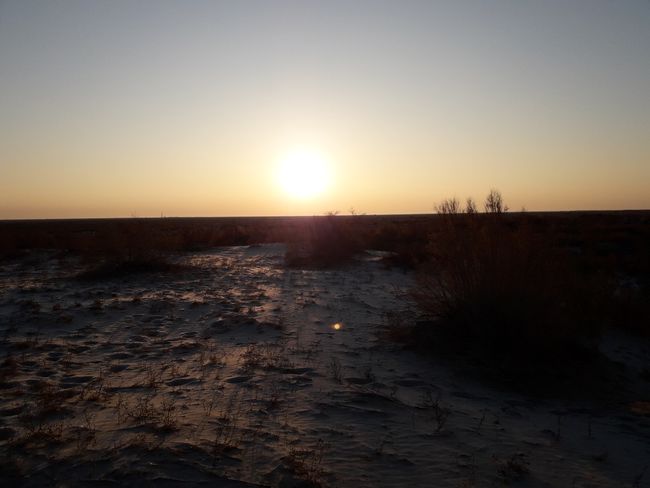 Sonnenaufgang bei Mo'ynaq