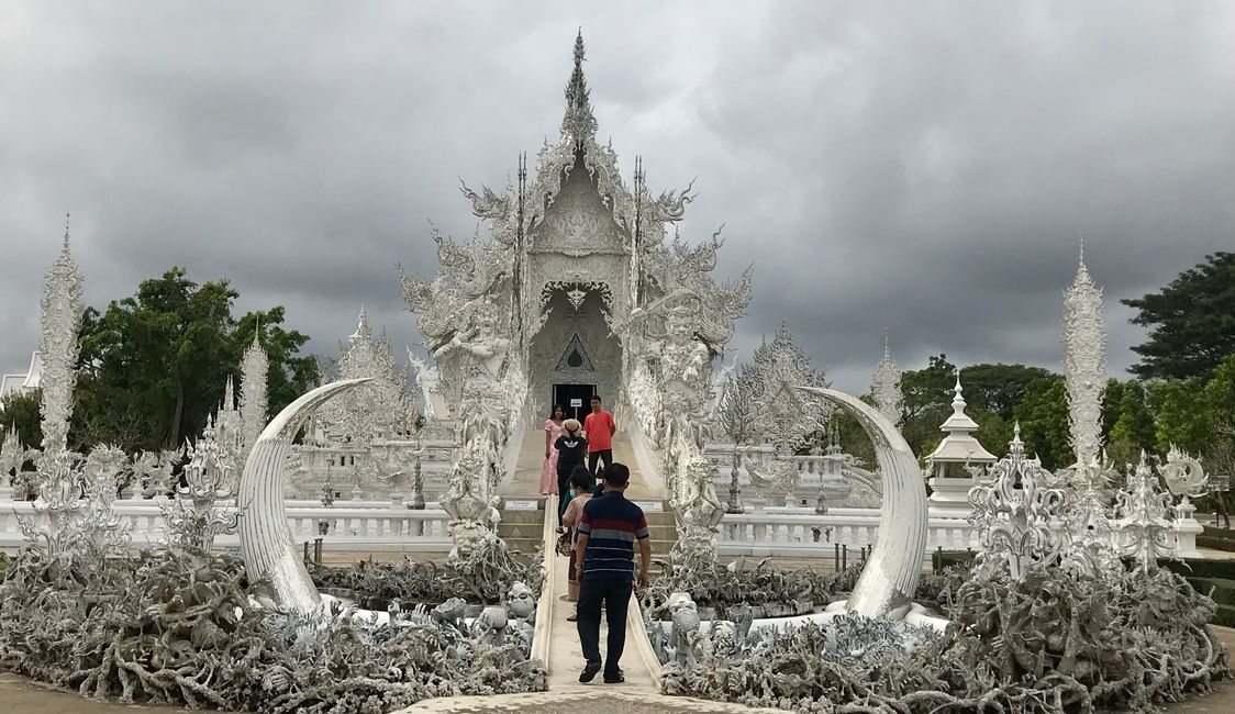 16th Day - Chiang Rai - Wat Rong Khun