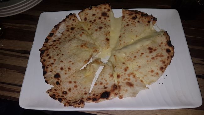 In the evening, we had these cheese naans at the Indian restaurant. Highly recommended!