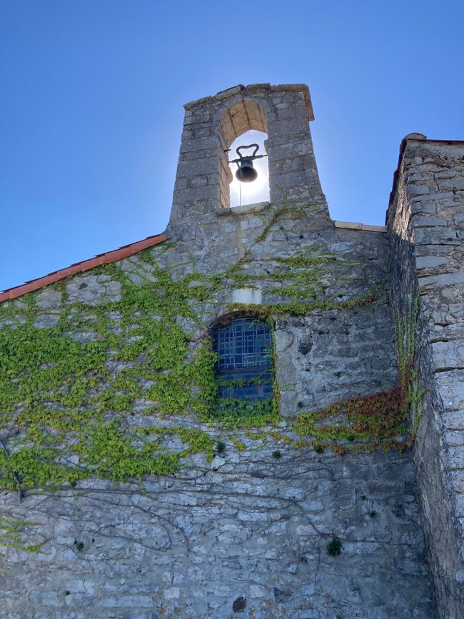 Alte Kirche in Vieux Rompon