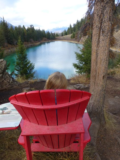 Valley of Five Lakes - found another one of the red chairs!