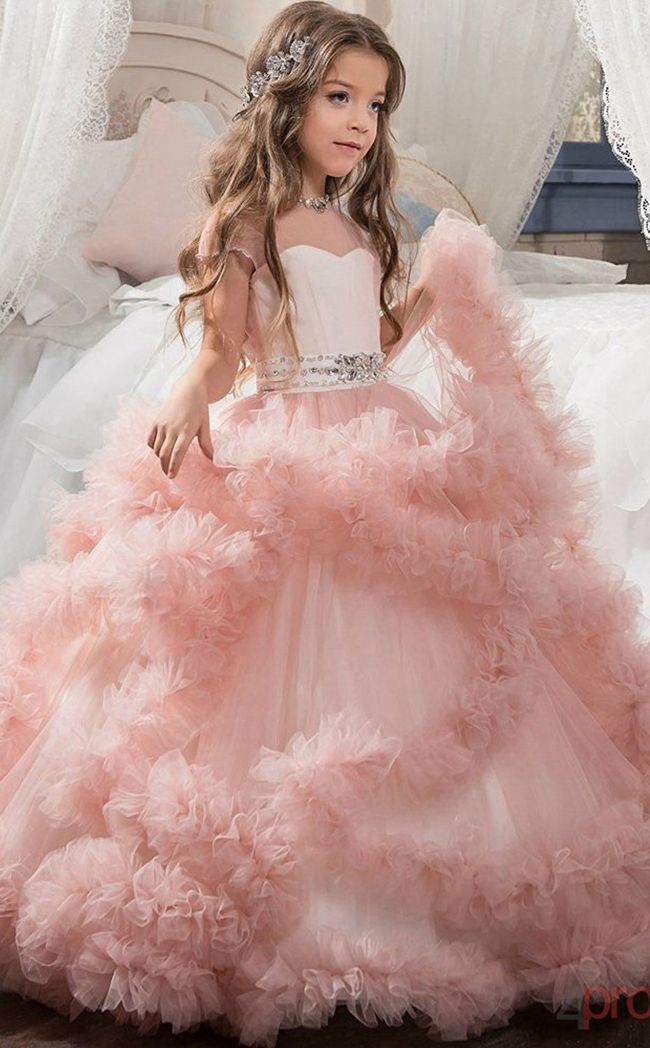 ANMERKUNGEN ÜBER DIE WÄHLUNG EINER FLOWERMÄDCHEN FÜR EINE Hochzeit