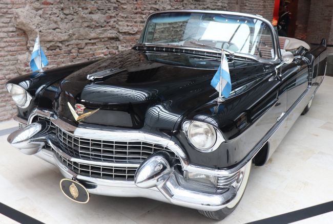 1955 Cadillac Coupe Conertible by President Perón with V8 engine and all finesse