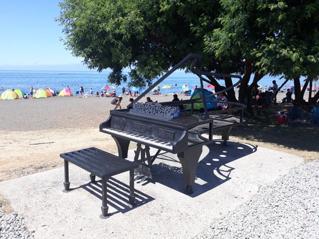 Klavier am Strand