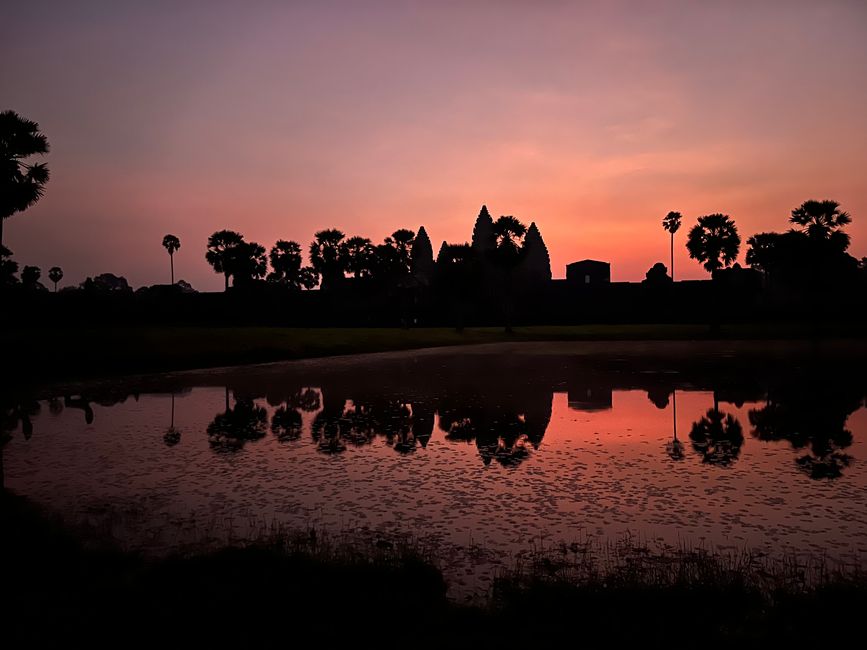 Sonnenaufgang bei Ankor Wat 