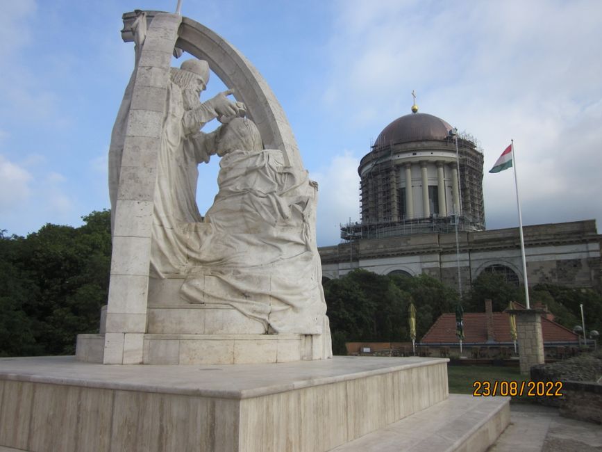 Monument to the coronation of the first Hungarian king, Stephen