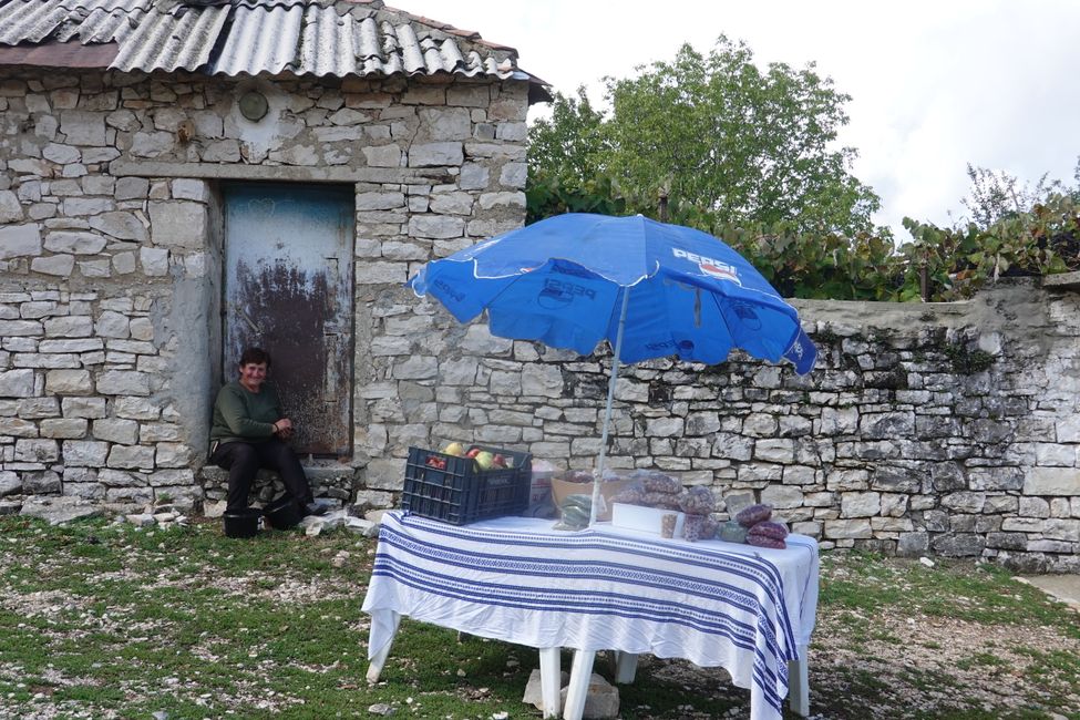 Ghjornu 70 à 74 Bella muntagna Albania, Permet, Vjosa Valley, Lake Prespa