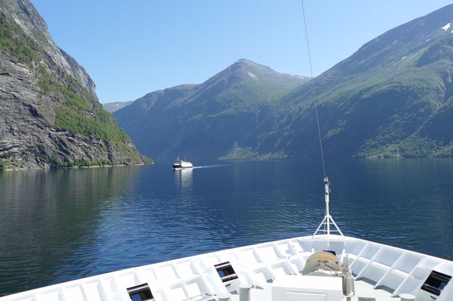 Norwegen mit Hurtigruten // Tag 3 // Einfahrt in den Geiranger