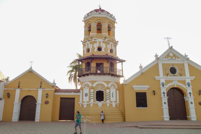 Die Kirche Santo Domimgo.