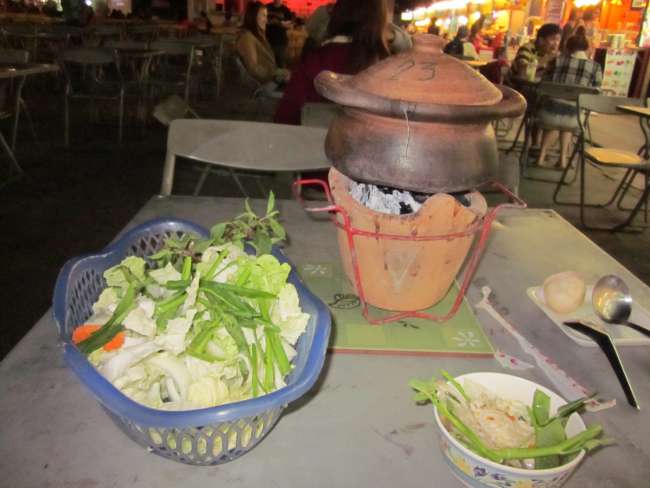 Erste Thai Suppe dieser Reise