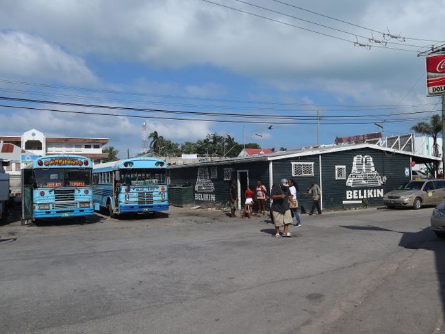 Anreise Belize auf eigene Faust inklusive Buspanne^^  (Tag 180 der Weltreise)