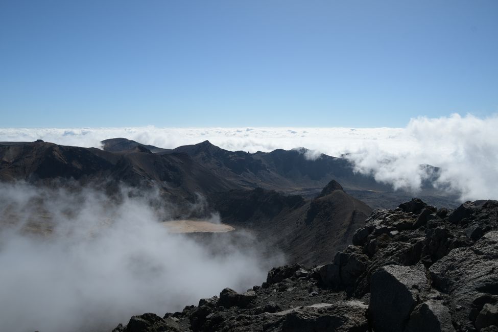 Tongariro Crossing: Aufstieg zum Mt.Ngauruhoe - bereits über den Wolken
