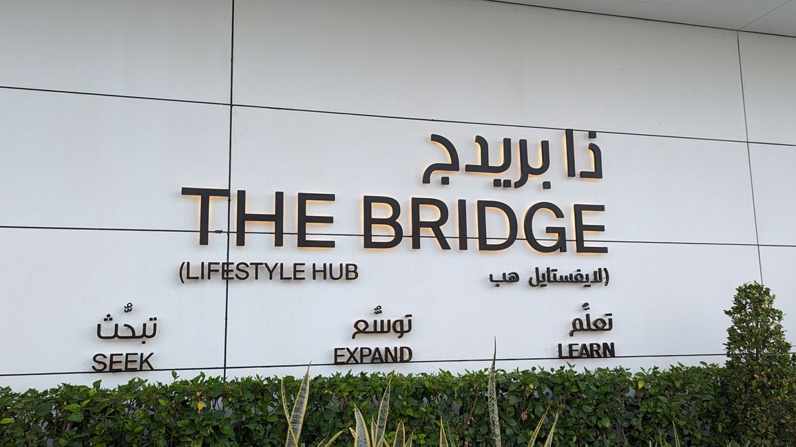 Tag 16 Abu Dhabi (2023): Wakeboarden und der krasseste Virtual Reality Spieletempel PIXOUL