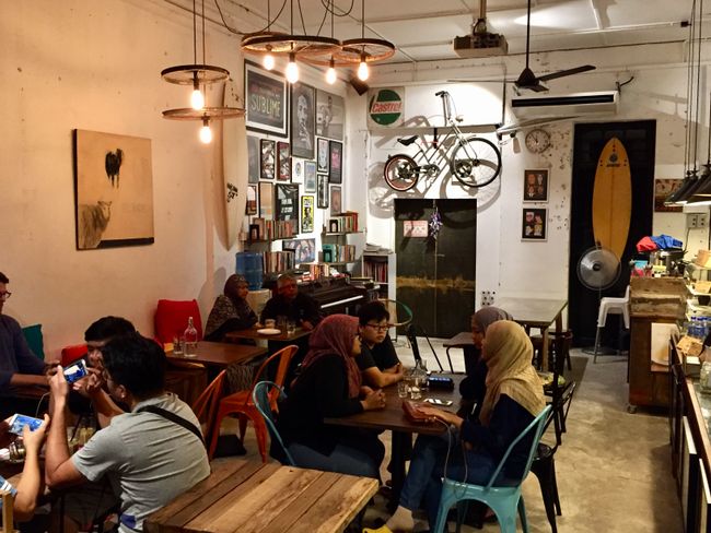 Best café in Kuantan "Coastal Store"