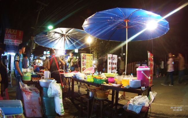 Street Kitchen am Night Market von Pai