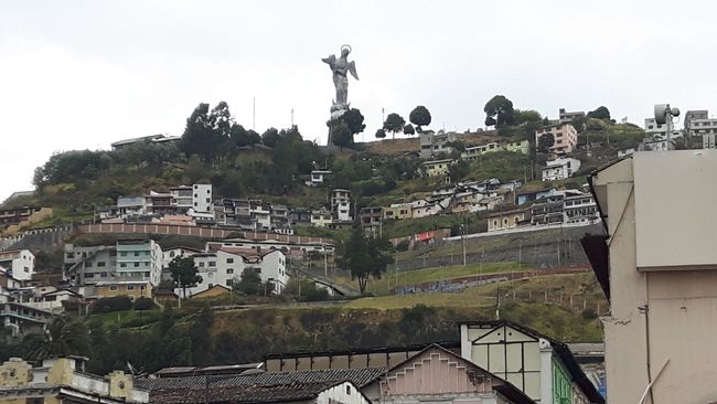 ab 10.09.: Quito - 2,850 m - 22 km south of the equator
