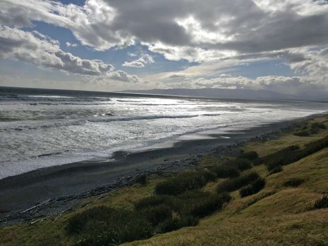 01/02 Wednesday, Te Anau, Colac Bay, sunny, 20 degrees, windy, 120km