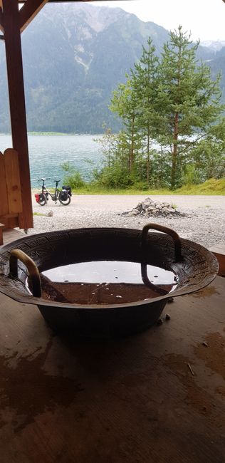 Wusel-Seeweg Achensee sensory station water spring bowl