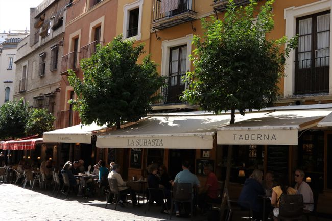 Restaurants and tapas bars lure with Spanish specialties