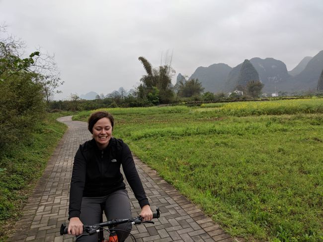 Yangshuo: Fahrrad und Lichtshow