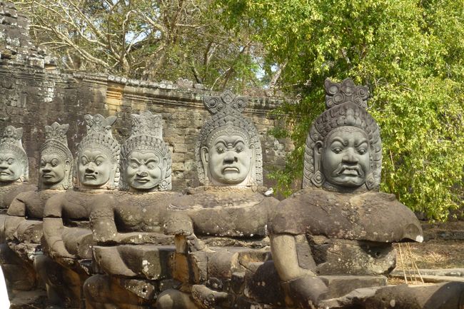 Камбоджа День 3: Экскурсия по небольшому храму