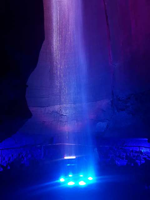 Lookout Mountain in Chattanooga: Ruby Falls and Rock City