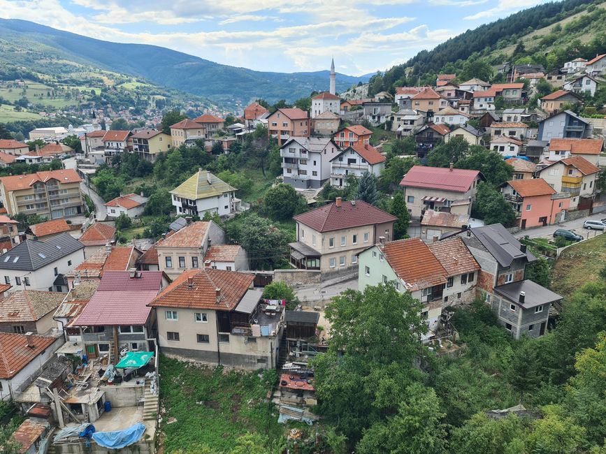 Der Anblick von Moscheen in grüner Landschaft ist immer noch gewöhnungsbedürftig.