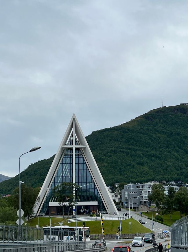 Tromsø, त्वं उत्तरे सुन्दरं स्थानं 😍⛰️