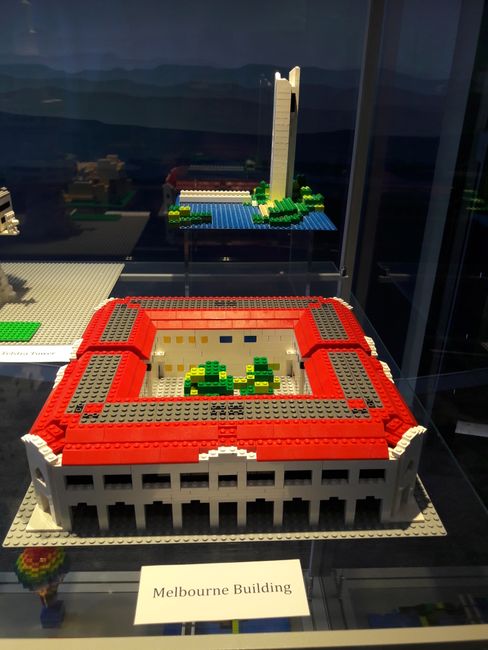 Canberra Nachbauten aus Lego 