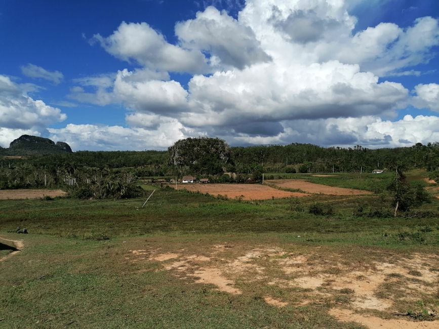Day 40, 41 and 42: Our first days in Cuba and the beautiful landscape of Vinales