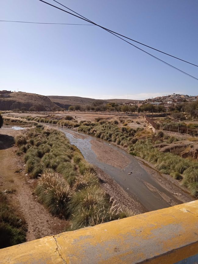 Grenzfluss zwischen Bolivien und Argentinien