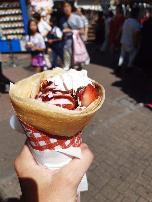 el delicioso crepe 'Flamingo', que finalmente elegí