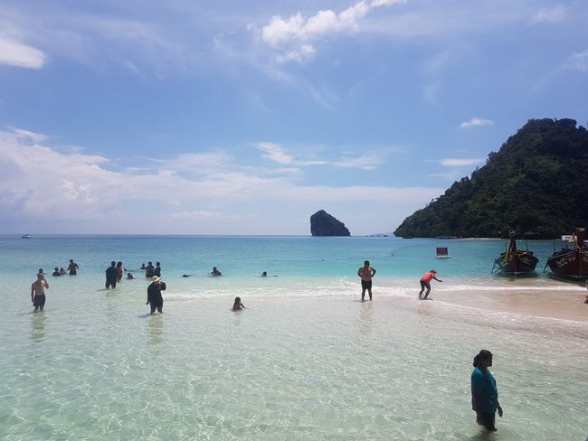 Phra Nang Beach, Tub Island, Chicken Island and Poda Island: With the longtail boat to 4 beautiful islands in the Andaman Sea