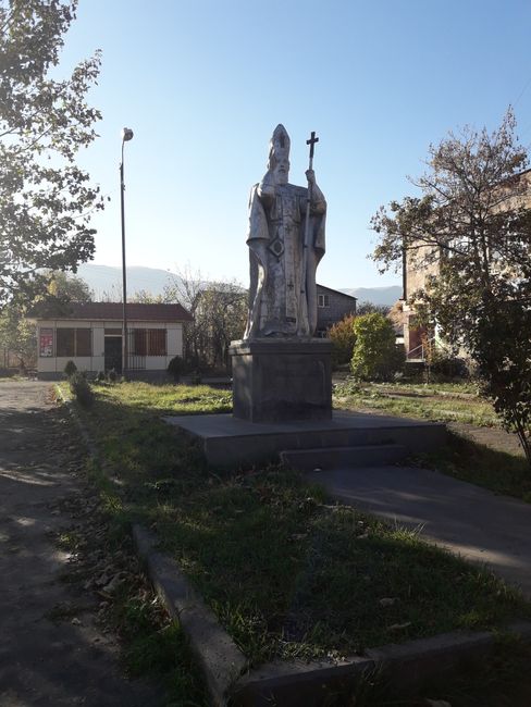 Statue in the center of Odzun