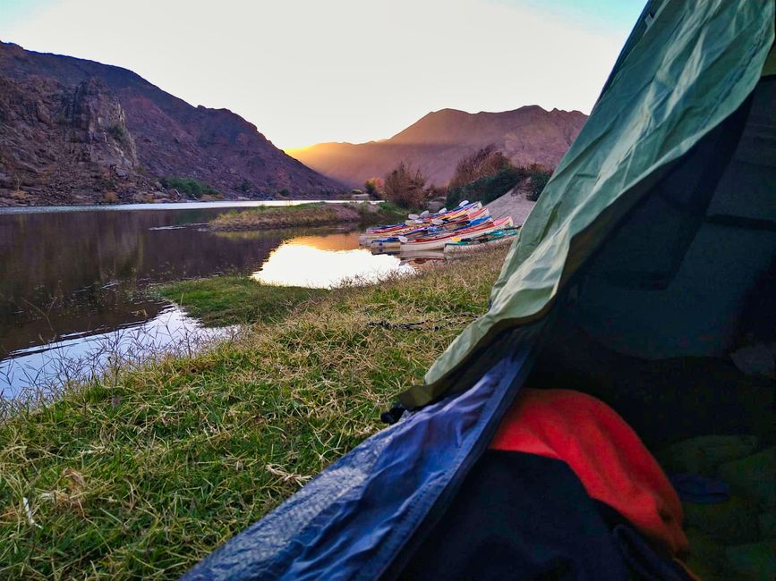 Camping during the canoe trip on the Orange River