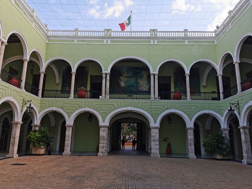 Zeitgeschichte im "Palacio de Gobierno del Estado de Yucatan""