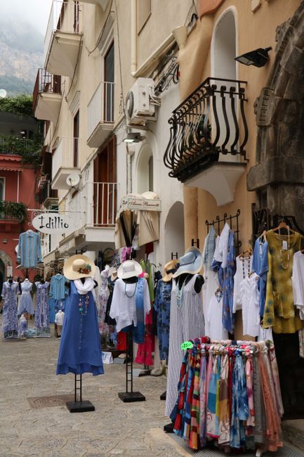 The town is full of boutiques and souvenir shops