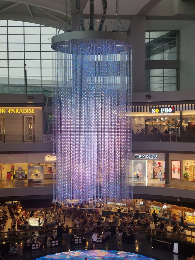 Lichtervorhang in der Mall