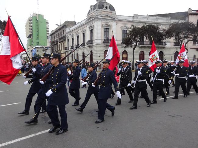 Militärparade zum Nationalfeiertag