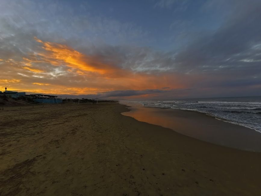 Evening walk on the beach of Oliva