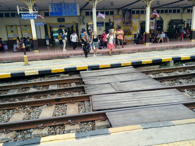 Der Bahnhof von Ayutthaya