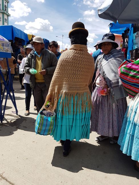 Traveling from Cusco to La Paz via Lake Titicaca (Bolivia)