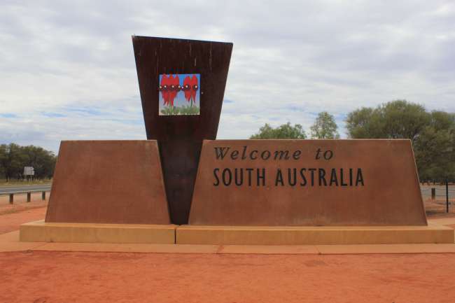 Across Australia - From Alice Springs and Uluru-Kata Tjuta National Park to Coober Pedy