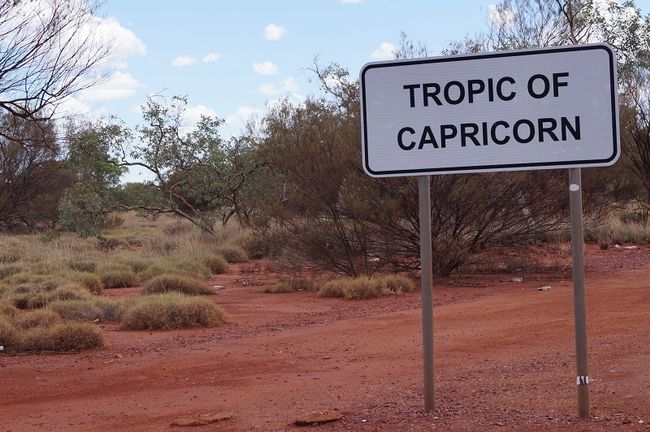 Wir queren den Tropic of Capricorn, d.h. die Tropen