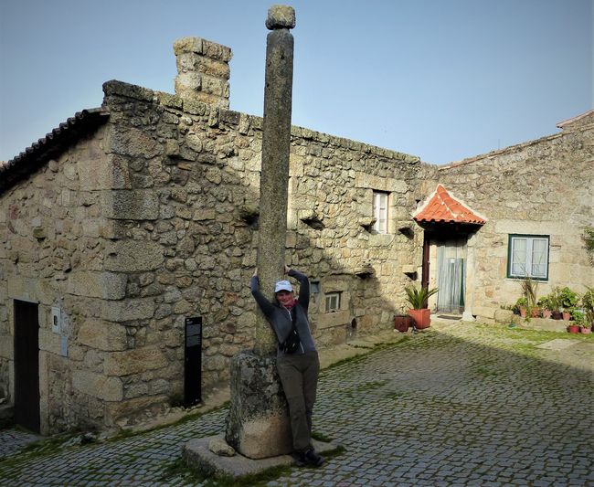 Schandpfahl, den hatte jedes Dorf in Portugal