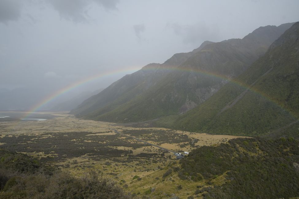 Tasman Glacier Walk - Lots of rain and a rainbow