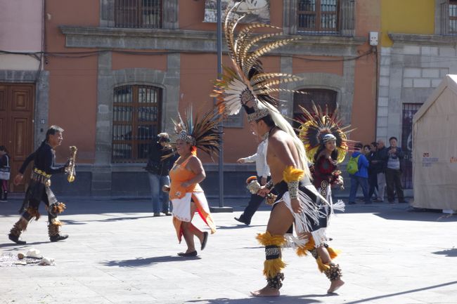 Aztec dancers 